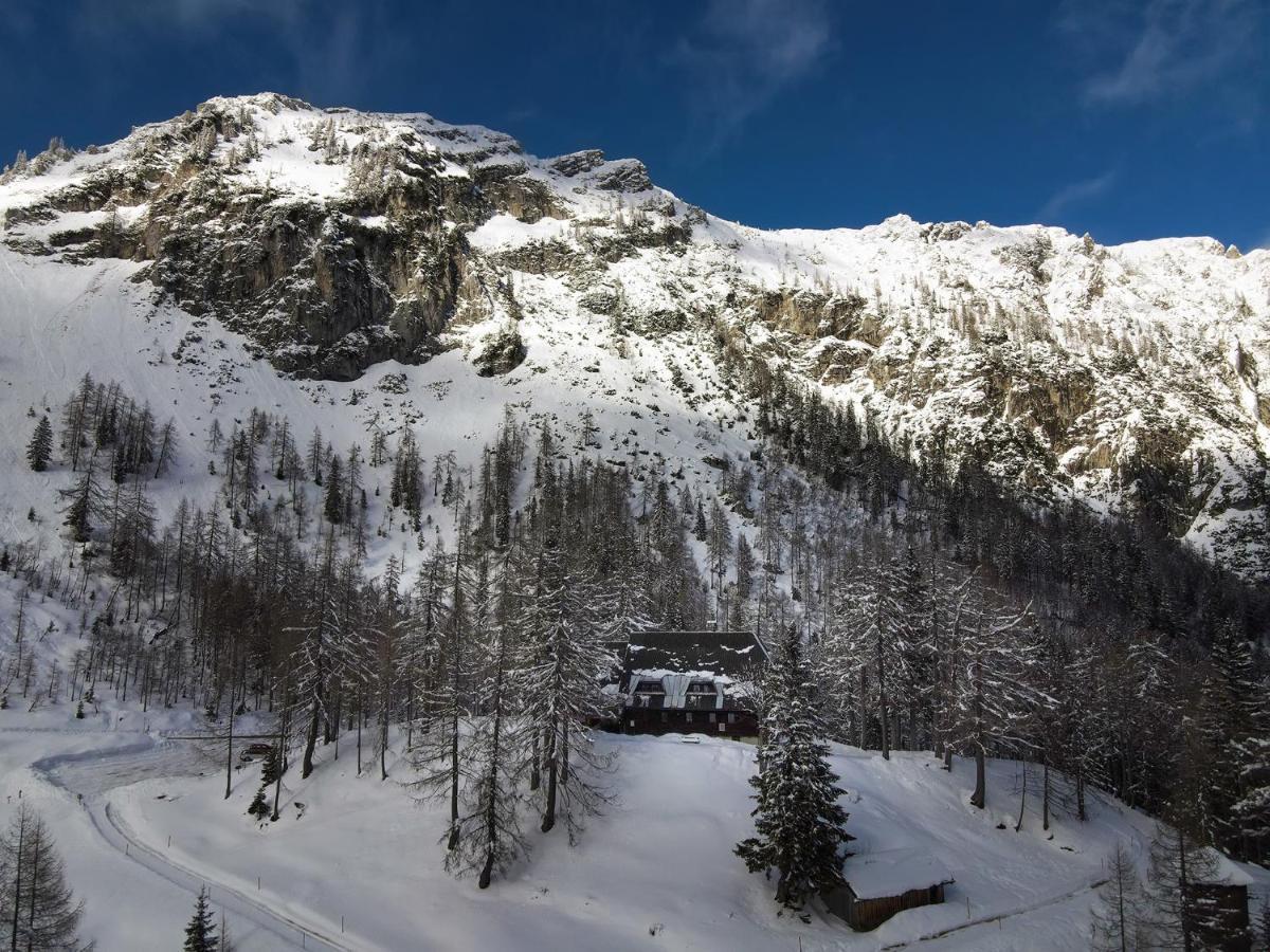 Erjavceva Mountain Hut At Vrsic Pass Hotel Kranjska Gora Exterior photo