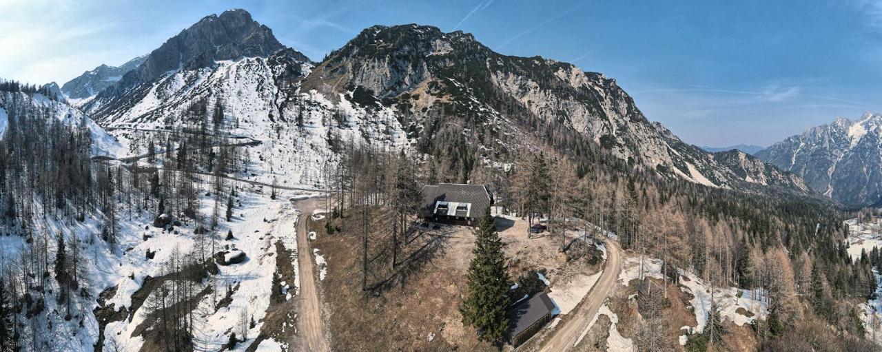Erjavceva Mountain Hut At Vrsic Pass Hotel Kranjska Gora Exterior photo