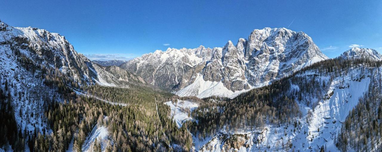Erjavceva Mountain Hut At Vrsic Pass Hotel Kranjska Gora Exterior photo
